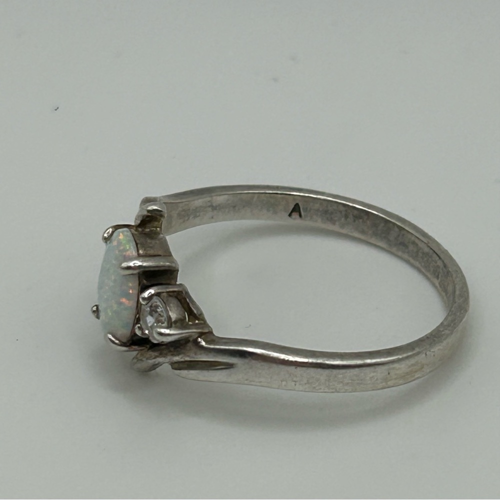 VTG Elegant Sterling Silver 'Colorful' Opal Ring w/ diamond stone accents SZ 10 - Picture 7 of 17